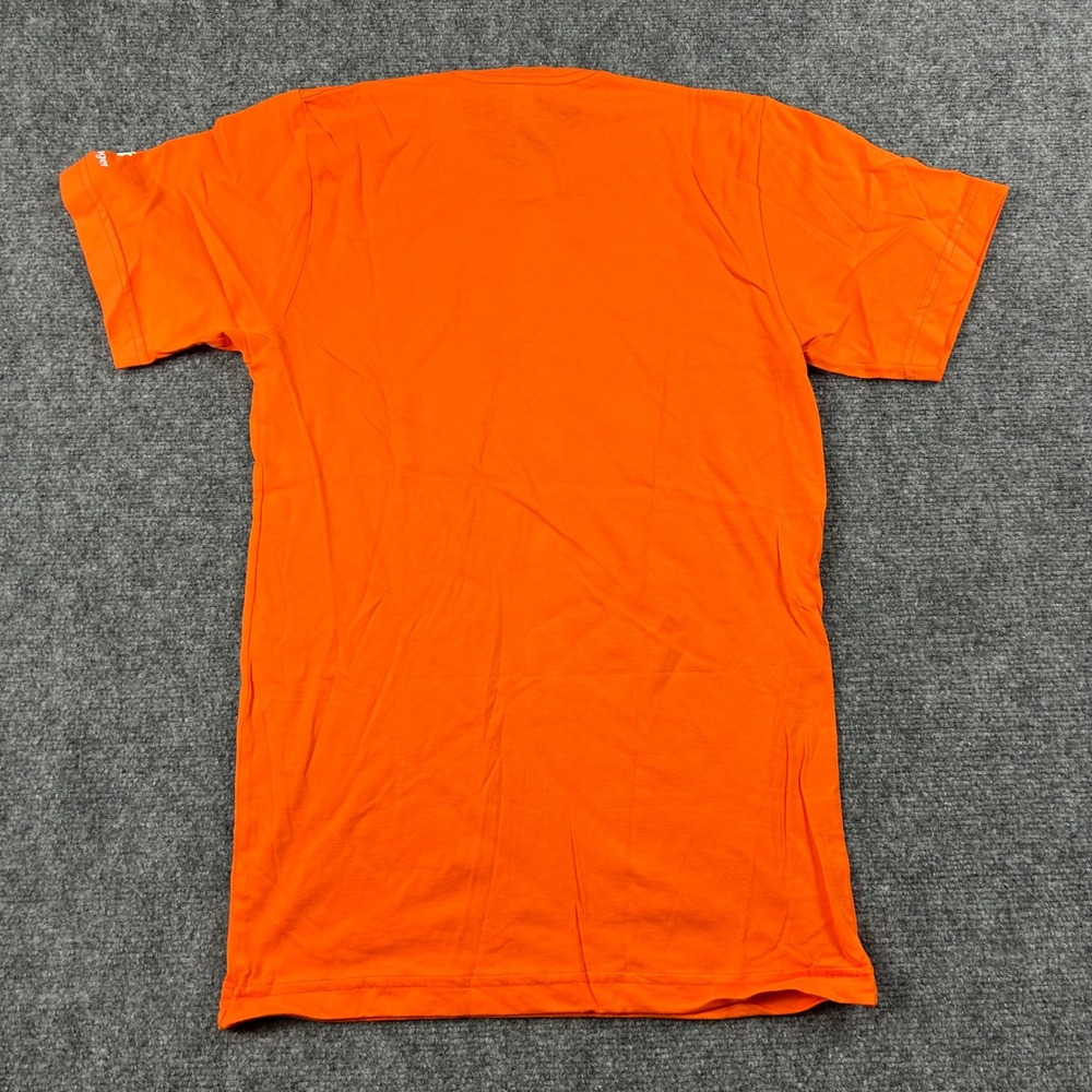 Apple T-Shirt Mens Small Orange Our Place Is Your Place Manager Employee Promo - Picture 5 of 7